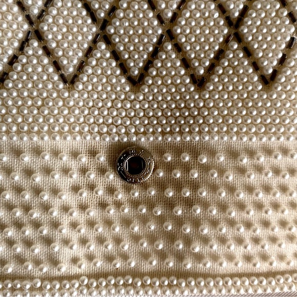 Vintage Faux Pearl Clutch - Picture 14 of 16